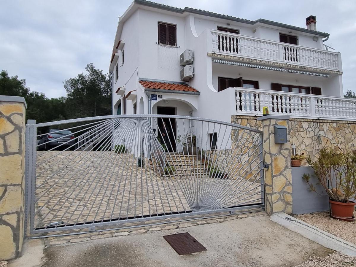 Apartman Ivanica Jezera Exterior foto